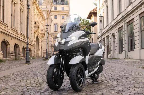 Air bag scooter 3 roues Yamaha Tricity 300 22