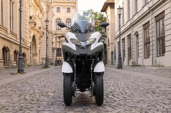 Air bag scooter 3 roues Yamaha Tricity 300 25