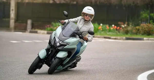 Blouson scooter Femme 000
