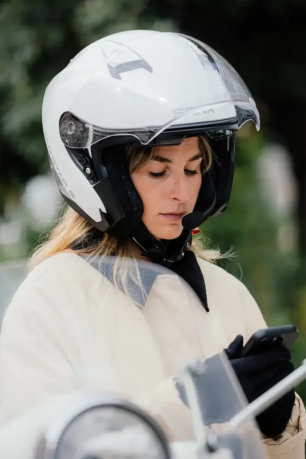 Casque scooter femme SENA 10