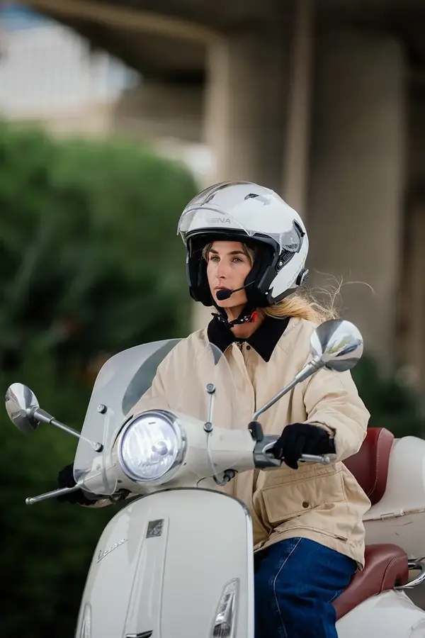 Casque scooter femme SENA 11