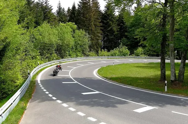 Marquage route scoter 3 roues 3