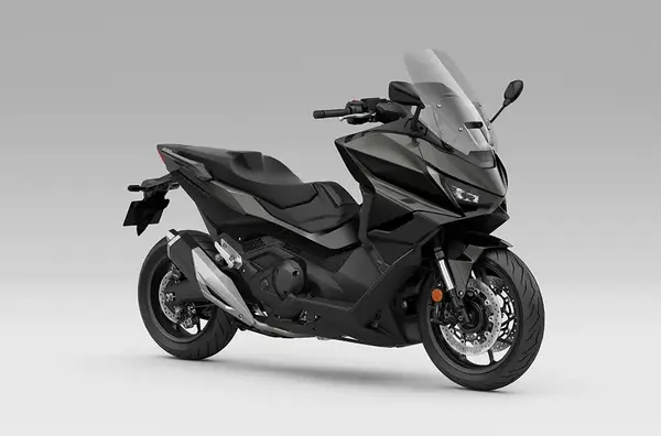 Maxi scooter Honda Forza 750 2027 3