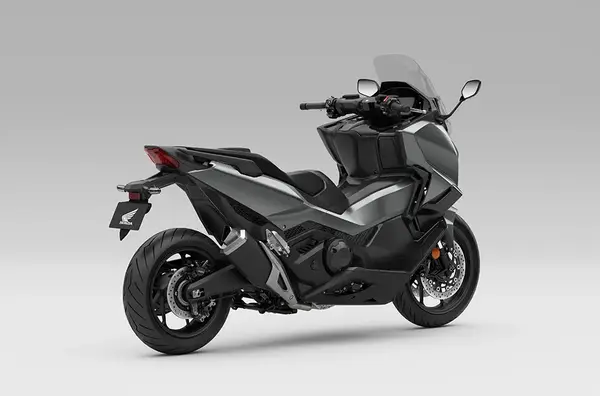 Maxi scooter Honda Forza 750 2027 5