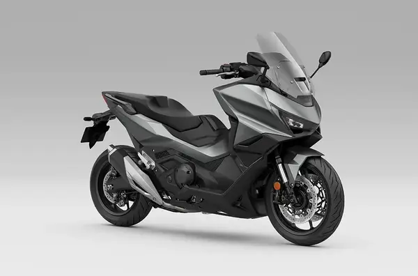 Maxi scooter Honda Forza 750 2027 6