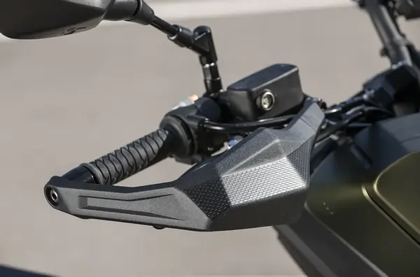 Maxi scooter Kymco X Tera 350 14
