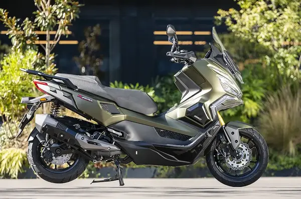 Maxi scooter Kymco X Tera 350 15