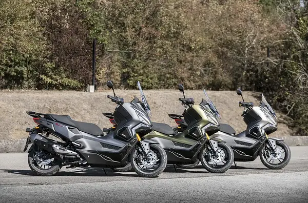 Maxi scooter Kymco X Tera 350 18
