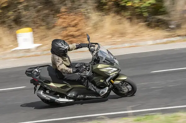 Maxi scooter Kymco X Tera 350 2