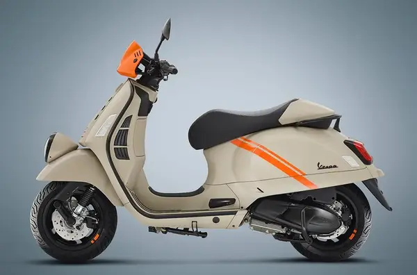 Maxi scooter Vespa 310 GT 2