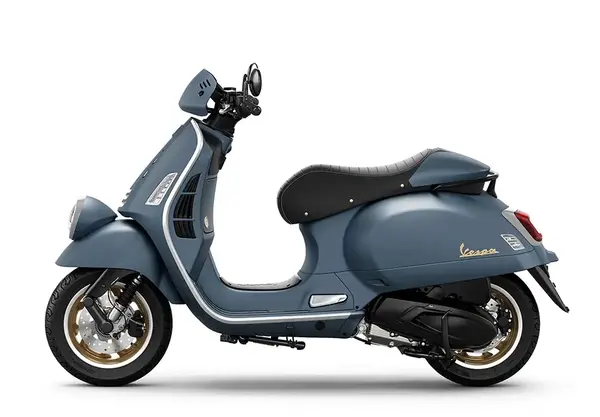 Maxi scooter Vespa 310 GT 22