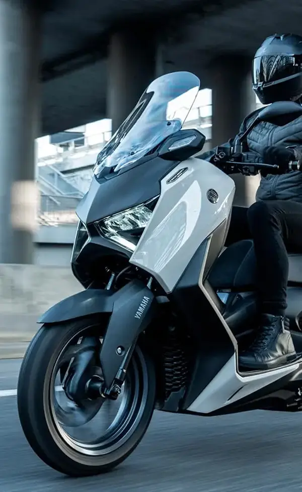 Maxi scooter Yamaha XMAX 300 Tech Max 2