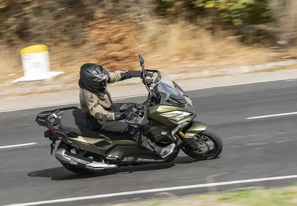 Maxi scooter crossover Kymco X Tera 350 12