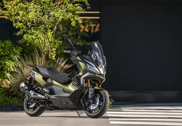 Maxi scooter crossover Kymco X Tera 350 26