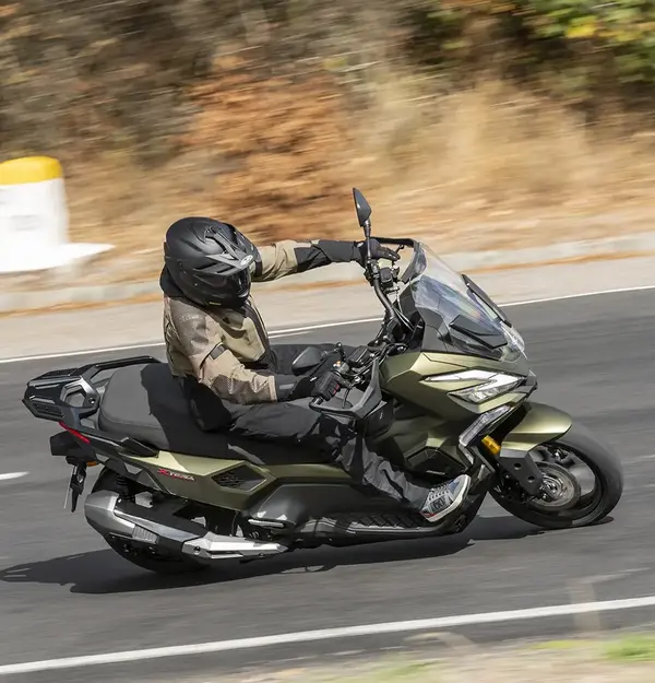Maxi scooter crossover Kymco X Tera 350 4