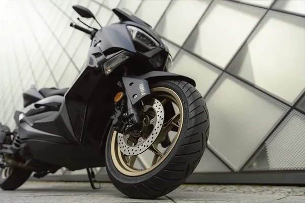Pneus scooter 3 roues 3