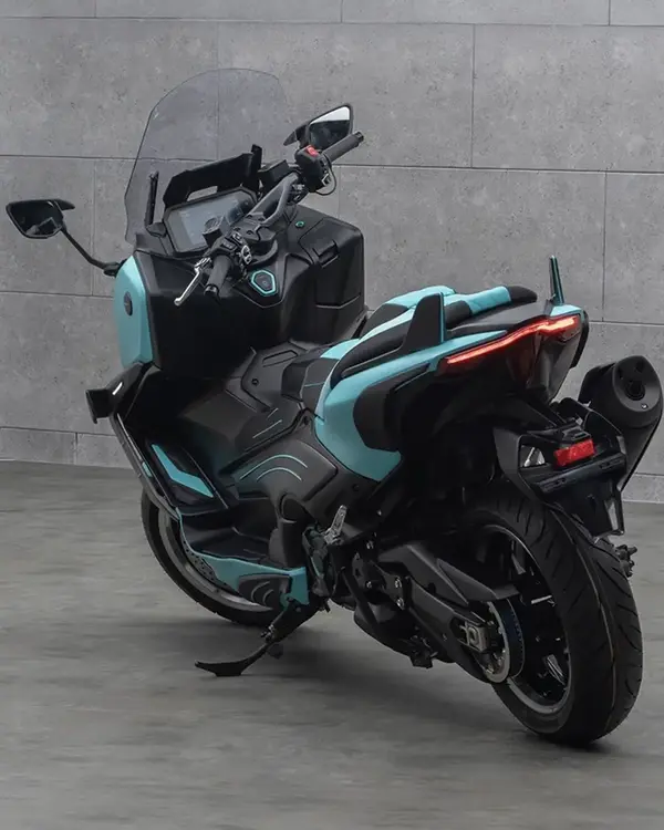 Preparateur TMAX Scooter Luxe Mansory 1