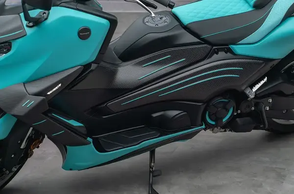 Preparateur TMAX Scooter Luxe Mansory 10