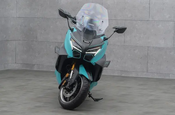 Preparateur TMAX Scooter Luxe Mansory 3