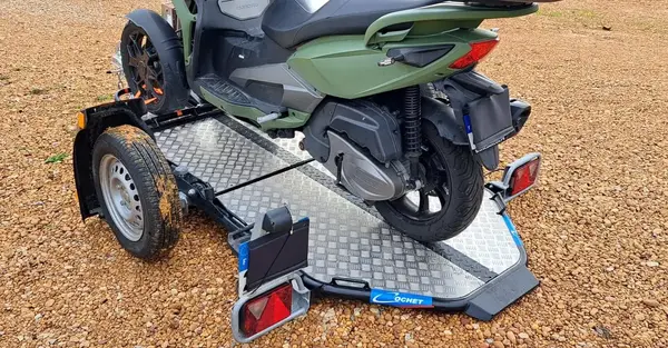 Remorque scooter 3 roues 00