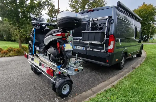 Remorque scooter 3 roues 3