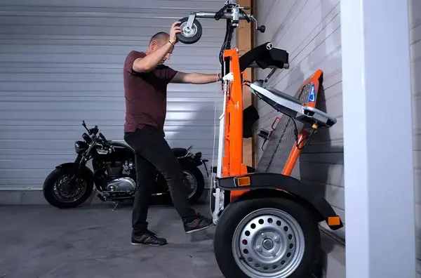 Remorque scooter 3 roues 30