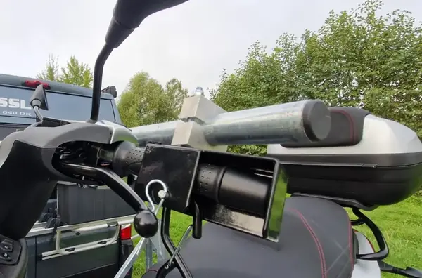 Remorque scooter 3 roues 4