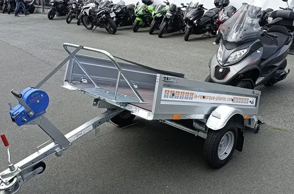 Remorque scooter 3 roues 54