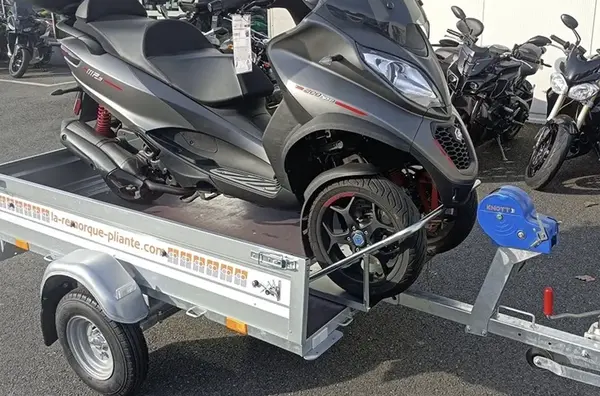 Remorque scooter 3 roues 60