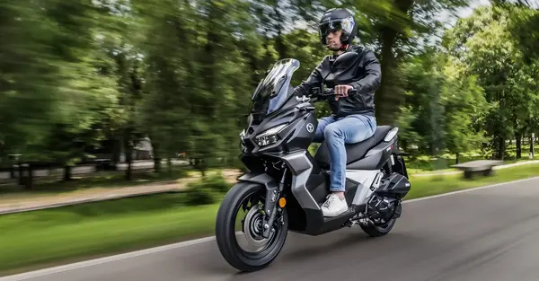 Scooter 125 SR1 ADV VOGE 0