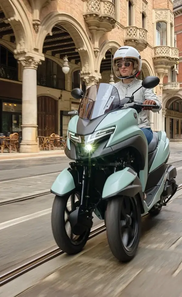 Scooter 3 roues Yamah 125 Tricity 1