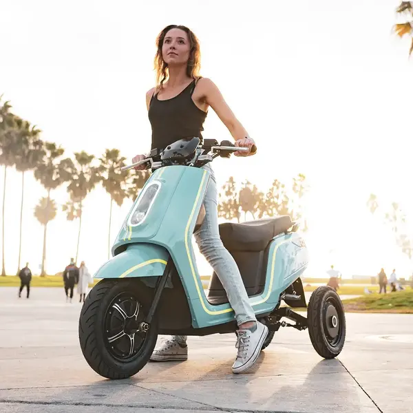 Scooter 3 roues electrique Xoto 5