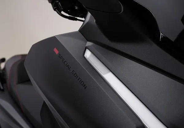 Scooter Forza GT 125 Honda 23