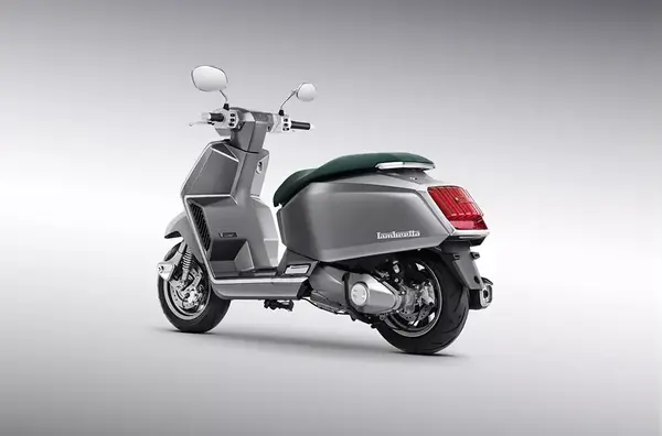 Scooter Lambretta X300 13