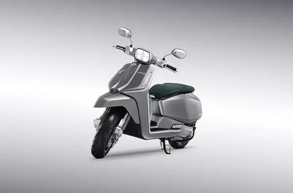 Scooter Lambretta X300 14
