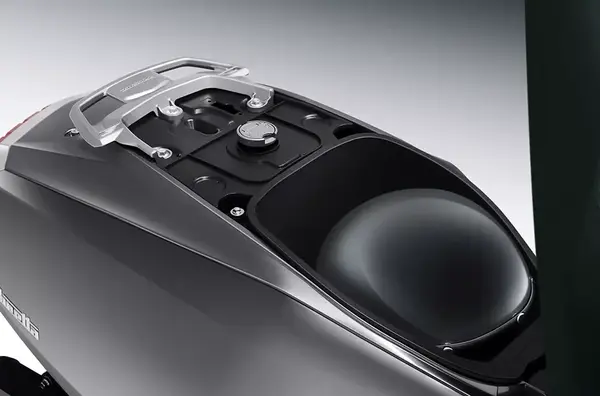 Scooter Lambretta X300 16