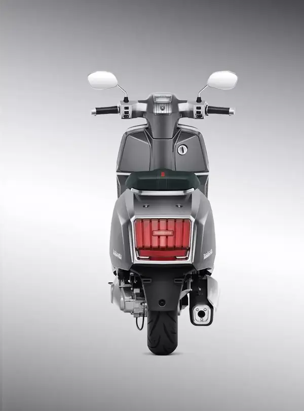 Scooter Lambretta X300 31