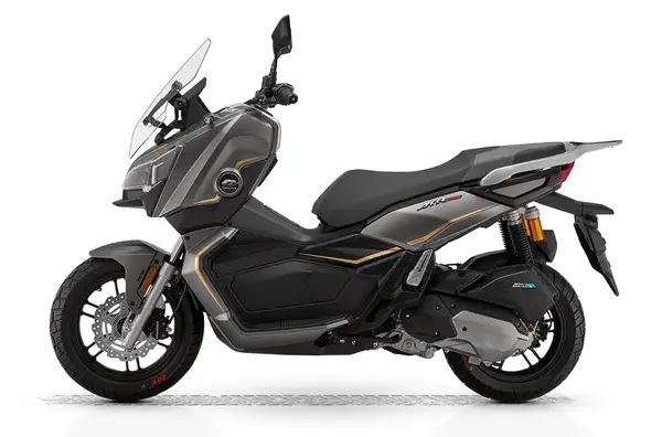 Scooter QJ Motor ATR 125 15