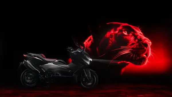 Scooter T MAX Anniversaire 1