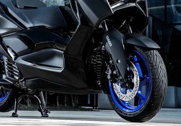 Scooter X MAX 125 Yamaha 23