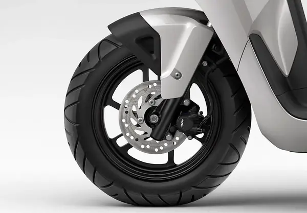 Scooter electrique 125 Honda CUV e 17
