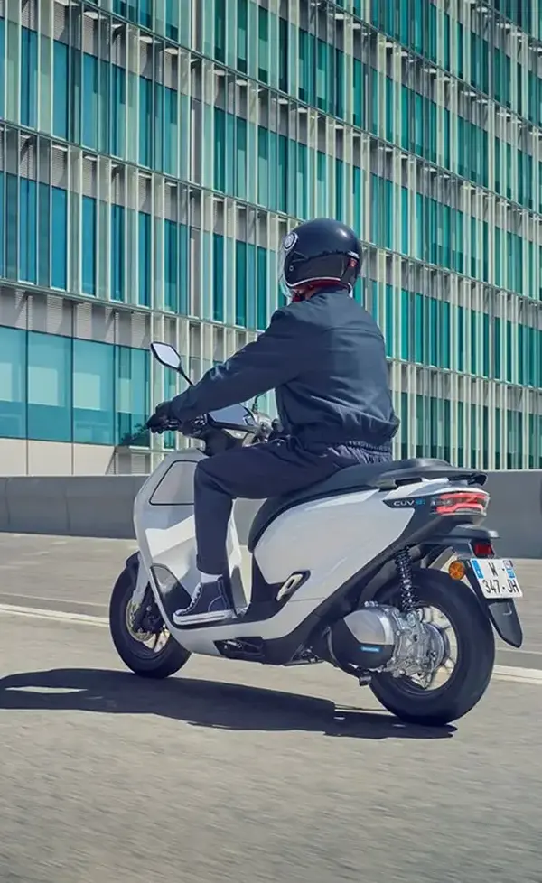 Scooter electrique 125 Honda CUV e 3