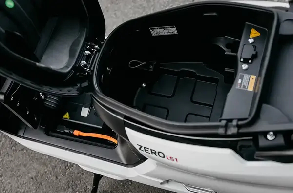 Scooter electrique 125 Zero LS1 9