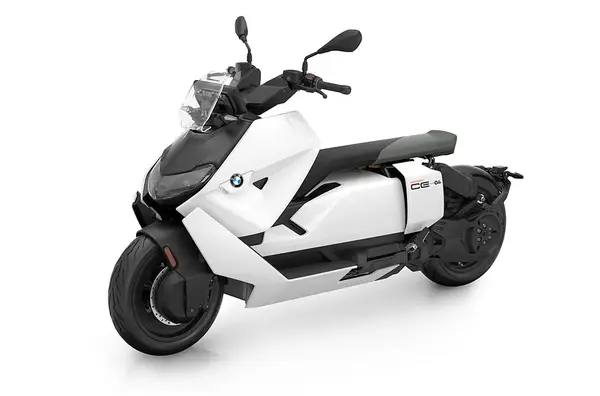 Scooter electrique BMW CE 04 11
