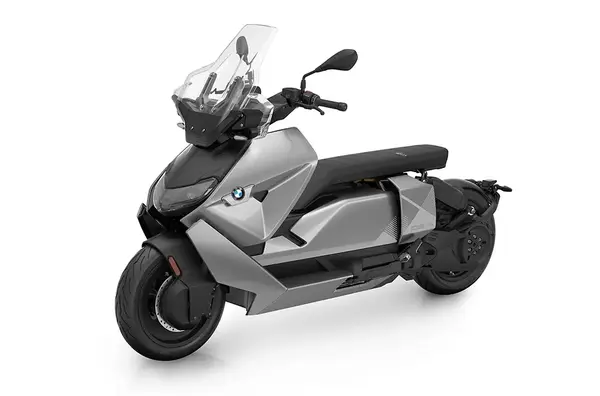 Scooter electrique BMW CE 04 12