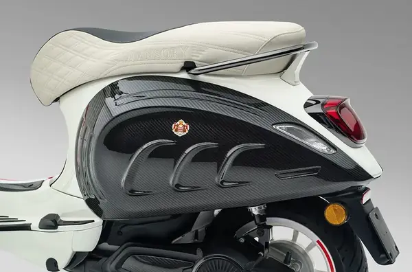 Scooter luxe electrique Mansory 6