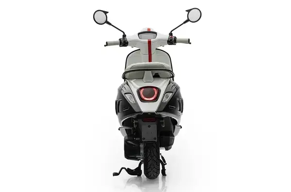 Scooter luxe electrique Mansory 7