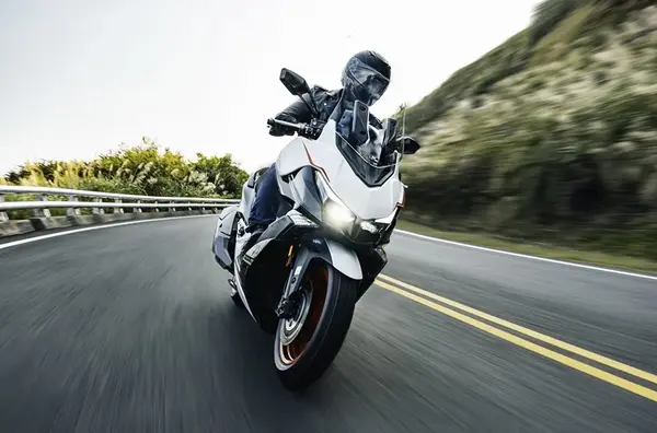 Street Days Kymco Scooter 2