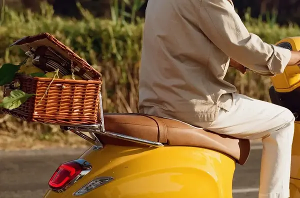 Vespa Gigi Saint Tropez 5