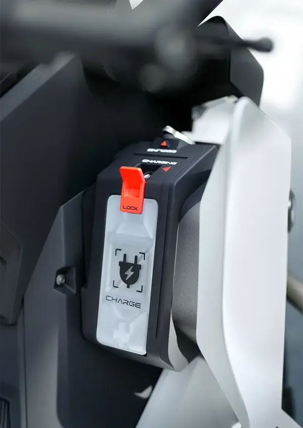 Vision CE BMW Scooter 17